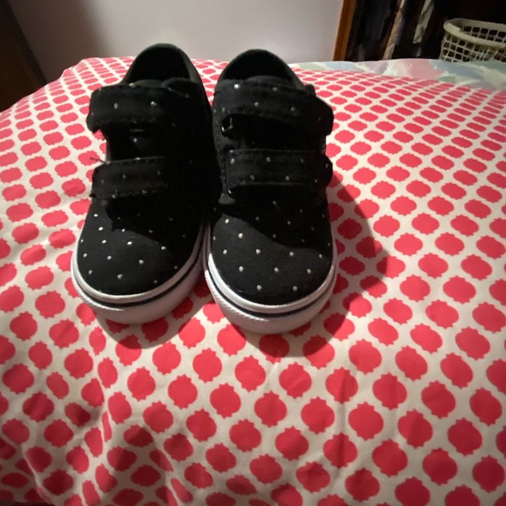 Vans Black Sneakers Suede Velcro Low-Top size 6 toddler